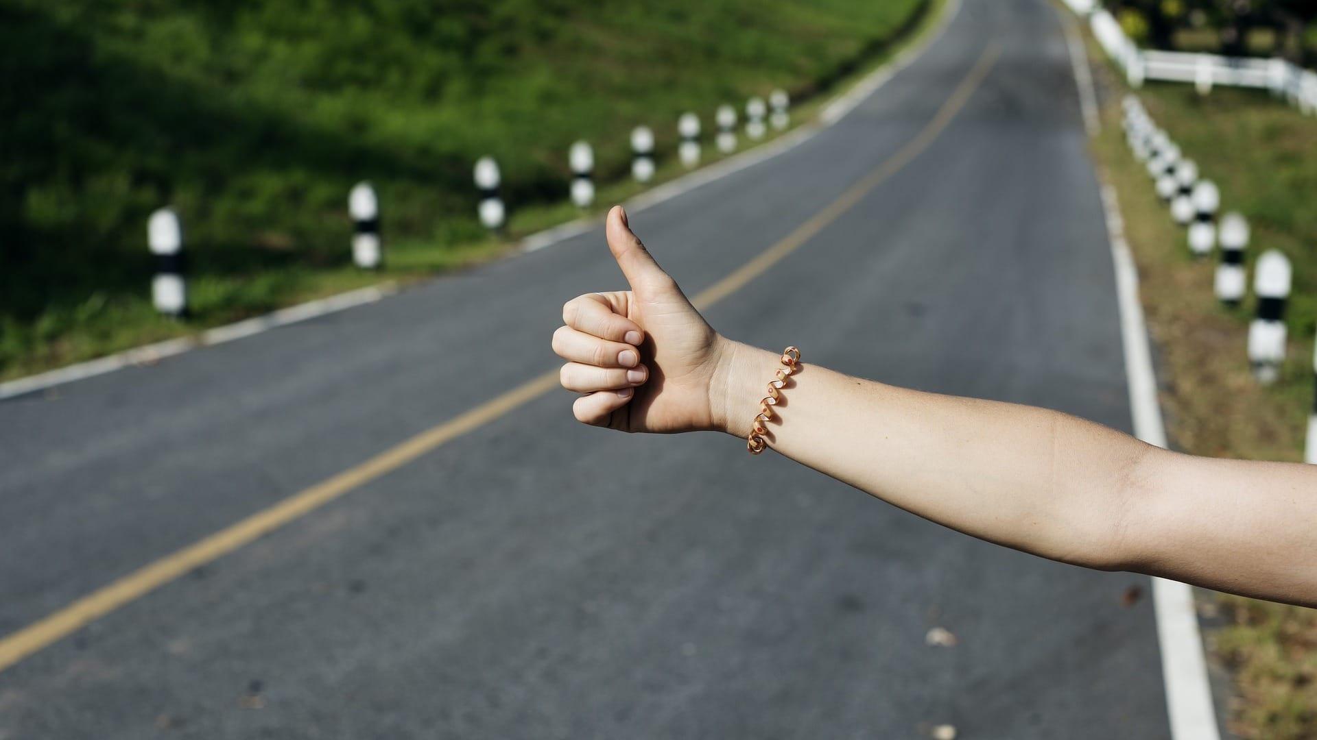 hitchhiking in australia