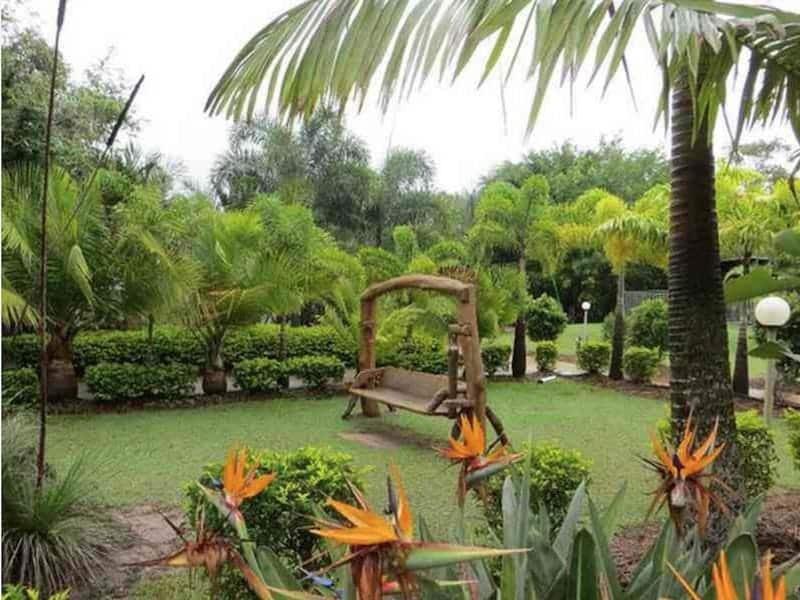 backpackers town of 1770