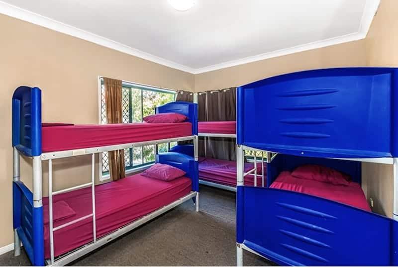 dorm accommodation at surfers paradise hostel