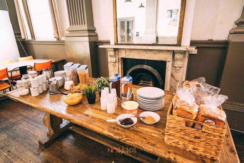 nomads st kilda hostel melbourne