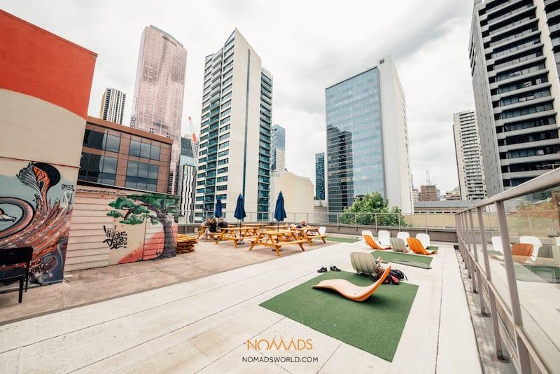 nomads hostel melbourne rooftop