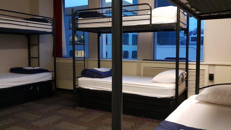 auckland group accommodation